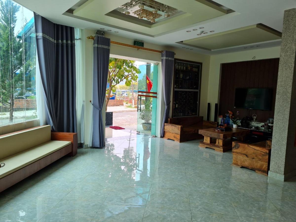 Minh Son Hotel Ta Lan Than Esterno foto